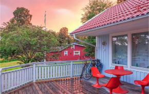 Nice Home In Hökerum With Sauna Hökerum